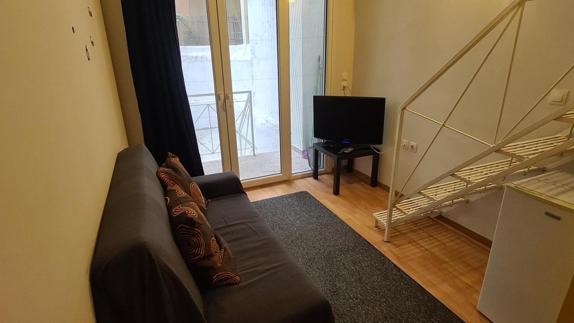 Cozy Mezonette Near Center Near Metro Apartment *