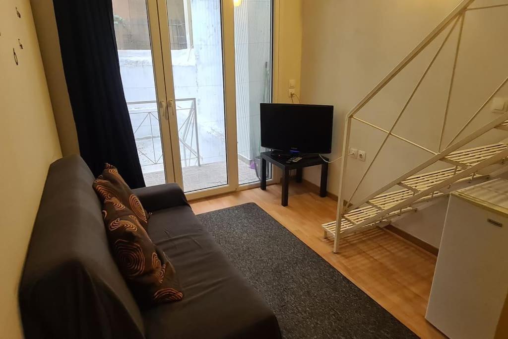 Apartment Cozy Mezonette Near Center Near Metro Athens