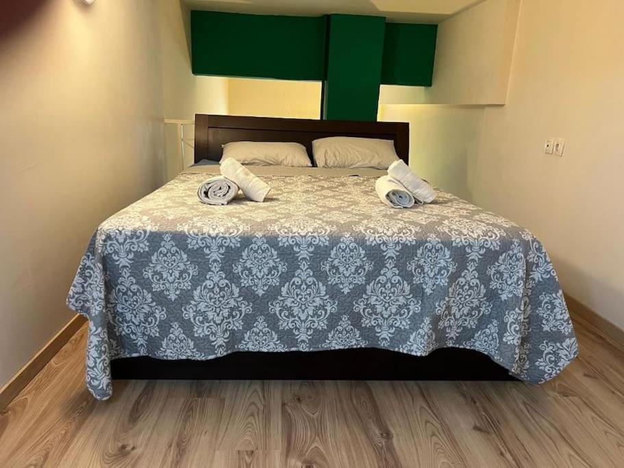 Cozy Mezonette Near Center Near Metro