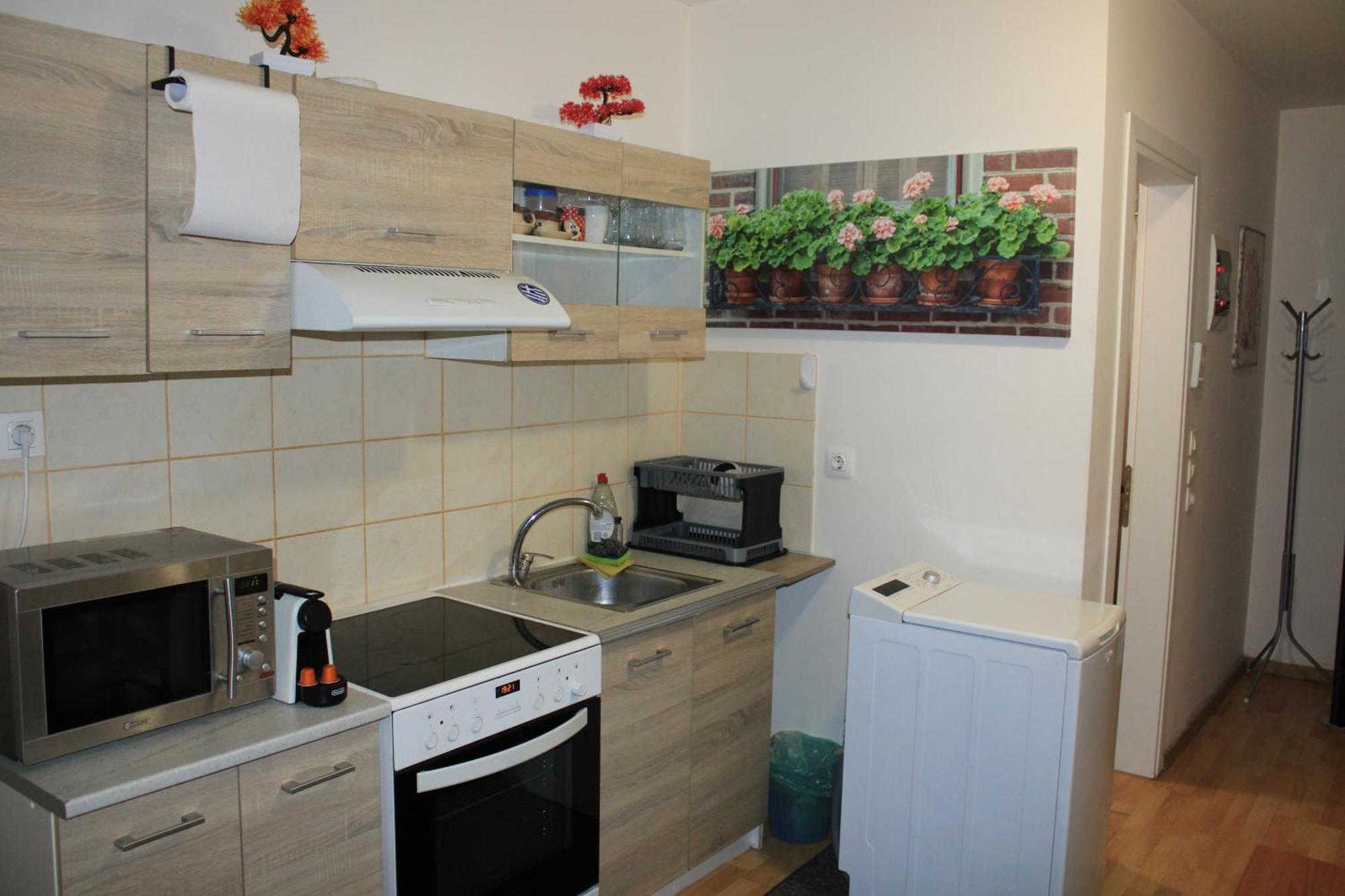 Apartment Cozy Mezonette Near Center Near Metro