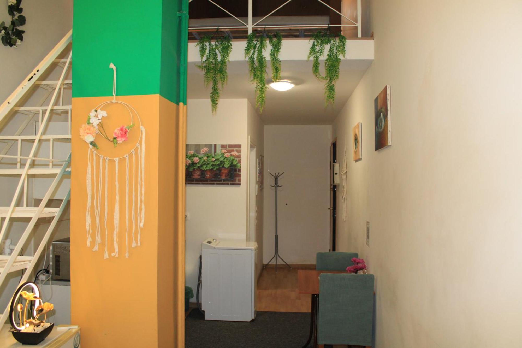 Apartament Cozy Mezonette Near Center Near Metro
